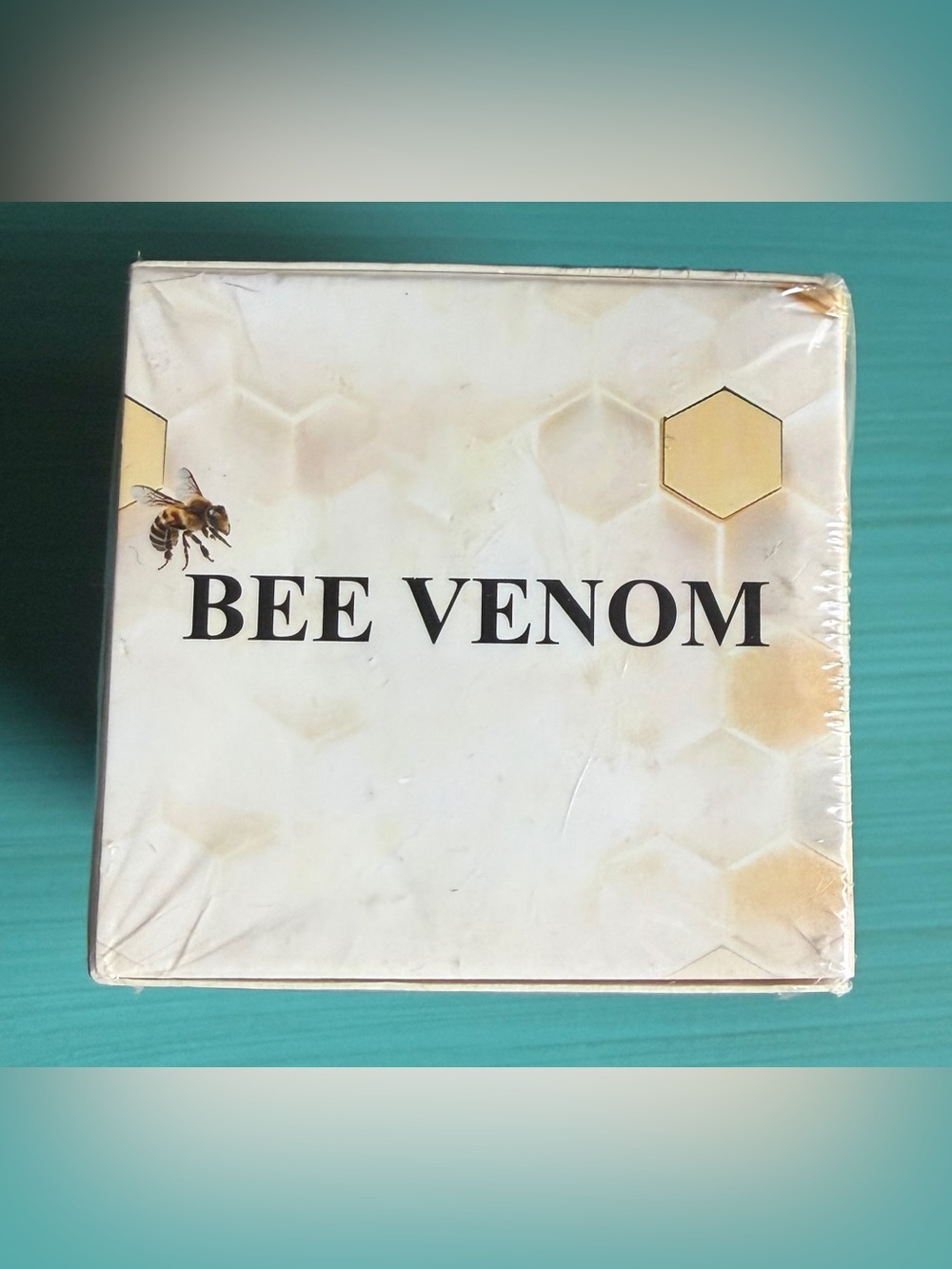 Bee Venom Face Cream - White & Gold - Unbranded